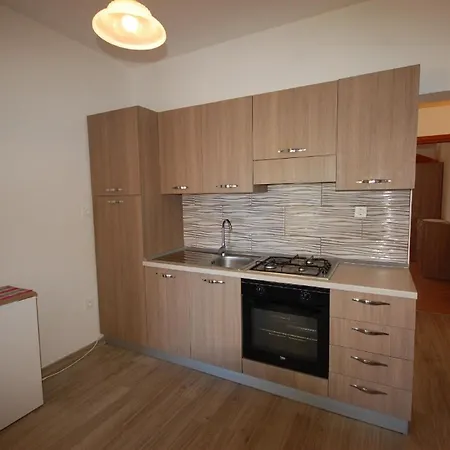 Fuer 6 Personen Ca 75 Qm In Njivice, Kvarner Bucht Krk Apartment *