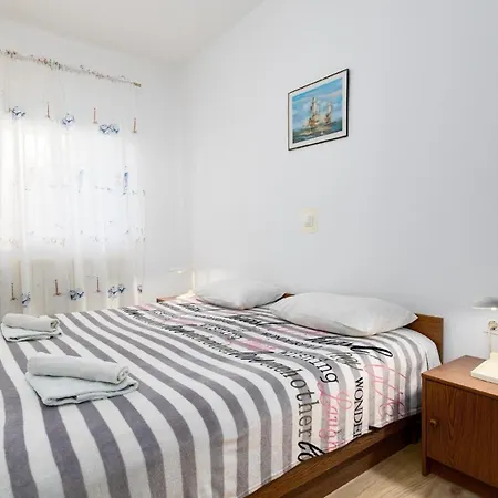 Fuer 6 Personen Ca 75 Qm In Njivice, Kvarner Bucht Krk Njivice
