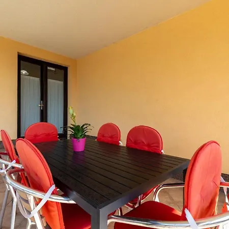 Fuer 6 Personen Ca 75 Qm In Njivice, Kvarner Bucht Krk *